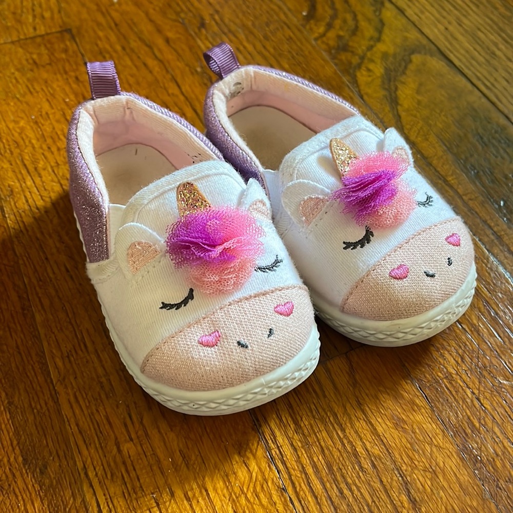 Size 4 Unicorn 🦄 Slip-ons